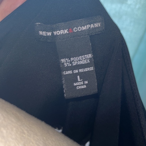 New York and Company women’s black and white flowy dress Size Large - Picture 5 of 7